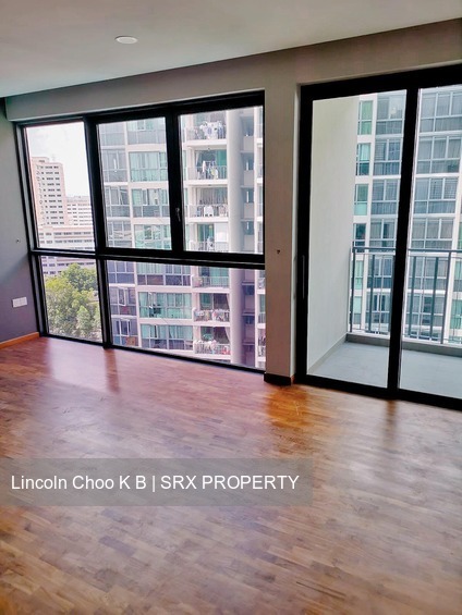 Esparina Residences (D19), Condominium #221044911